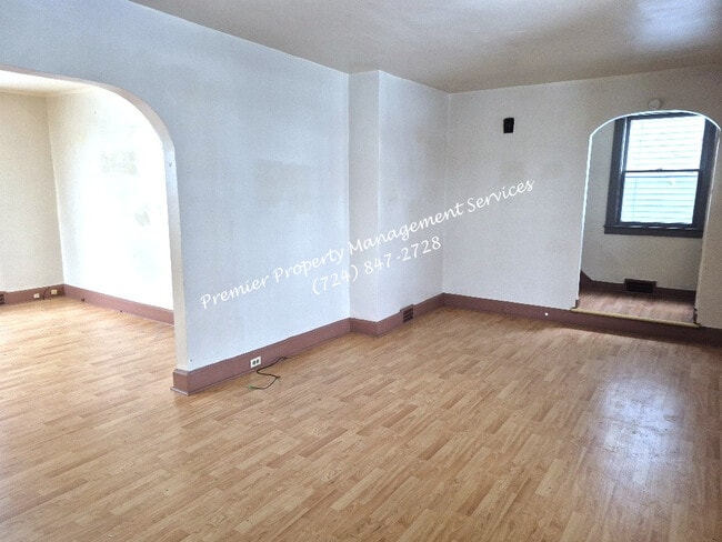 Building Photo - 1305 Irwin St