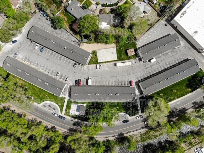 Building Photo - 1538 N Moon River Dr