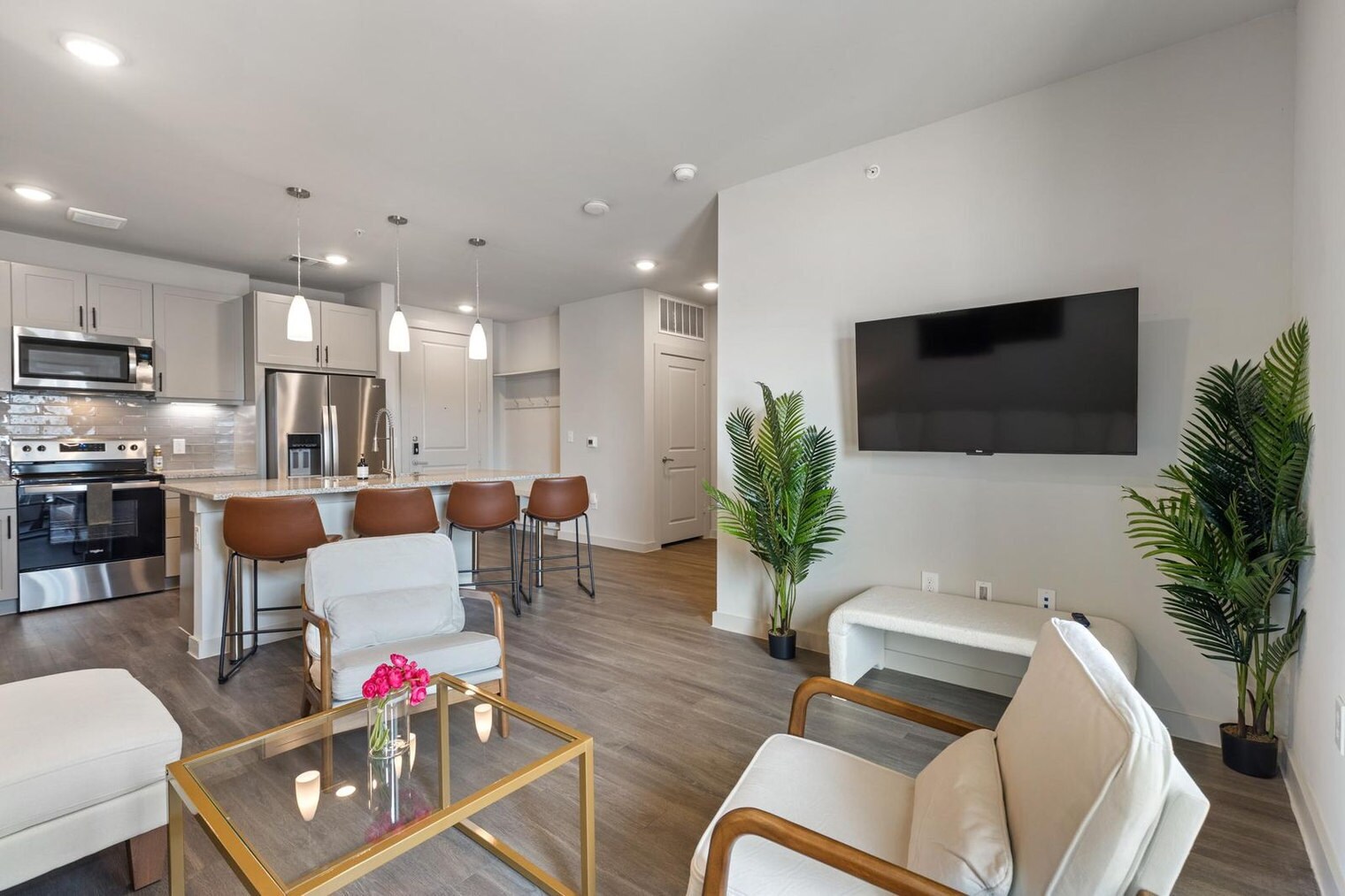 Building Photo - 5820 1/2 Cameron Rd