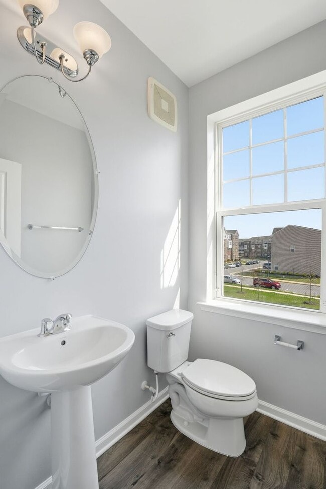 Building Photo - Experience refined, contemporary living in this nearly new residence designed for both comfort an...