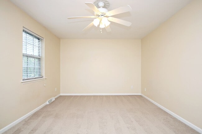 Building Photo - Student & Pet-Friendly Fry's Spring Duplex