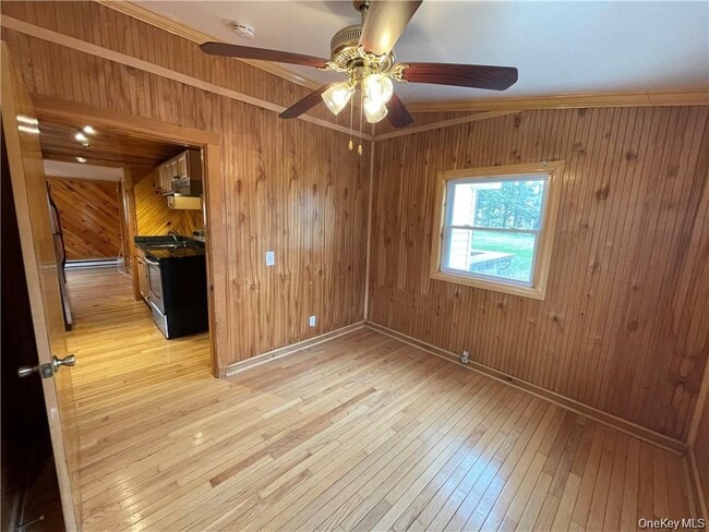 Building Photo - 22 Lake Ave