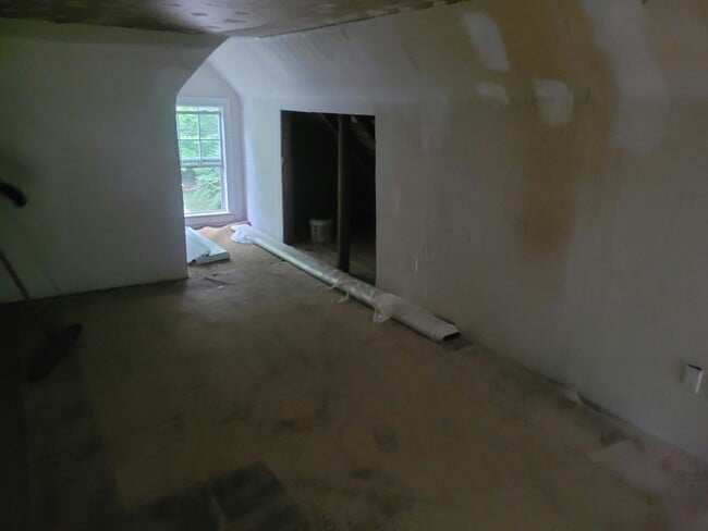 Building Photo - 507 S Middle St