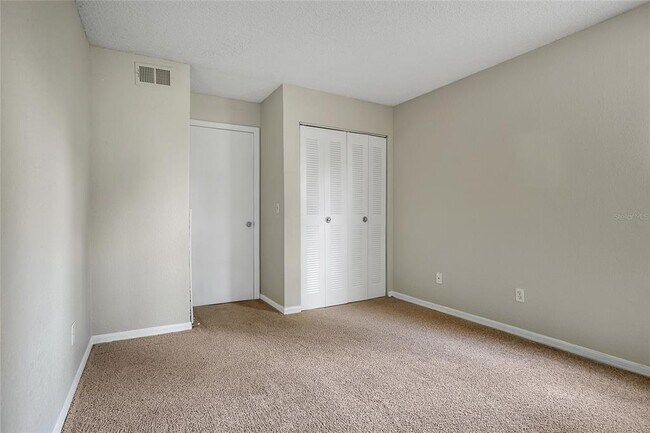 Building Photo - 5164 Conroy Rd