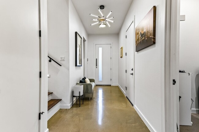 Building Photo - 1211 Bonnie View Rd