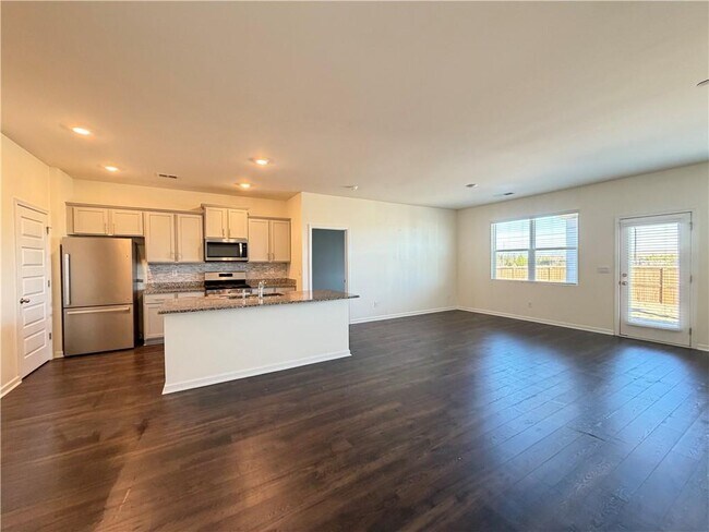 Building Photo - 350 Graham Campbell Ln