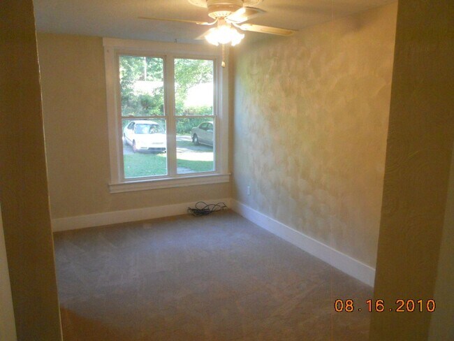 Building Photo - Woodlawn