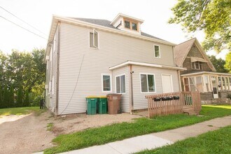 Building Photo - 127 Elizabeth Ave
