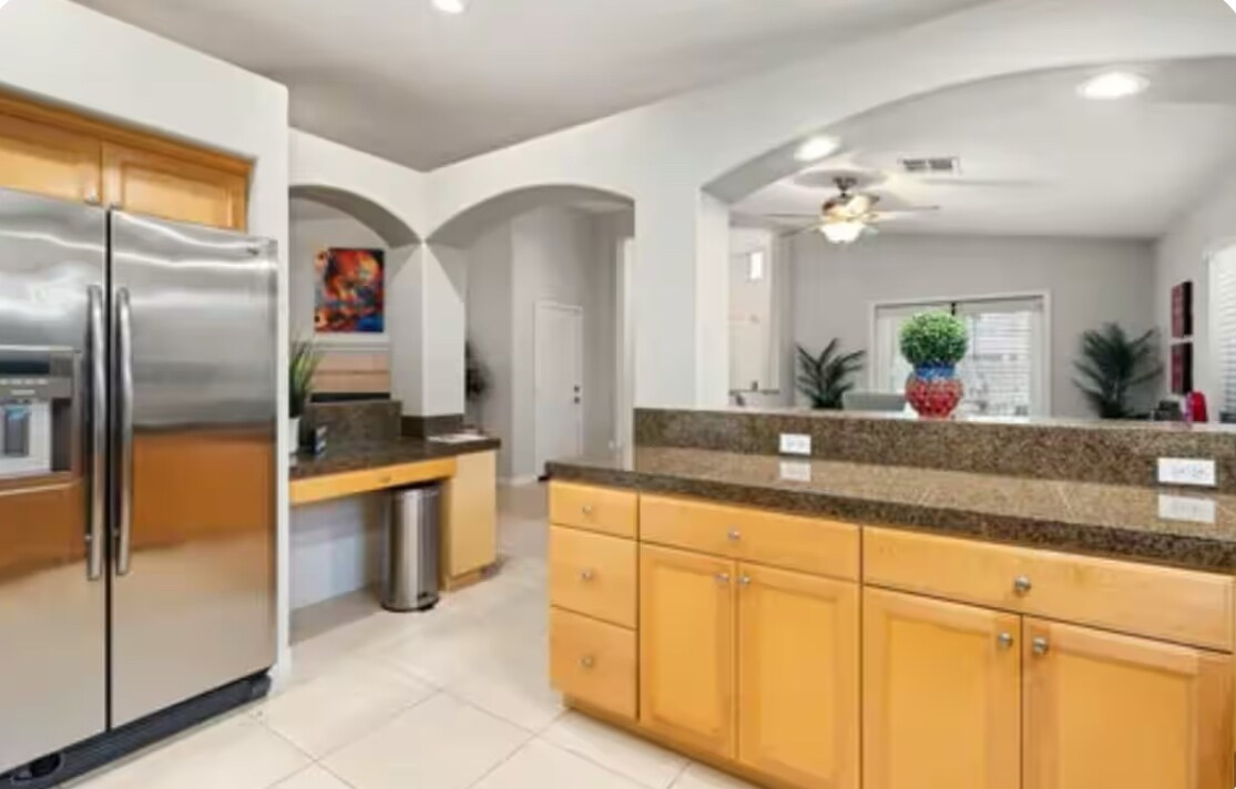 Building Photo - 53220 Avenida Navarro