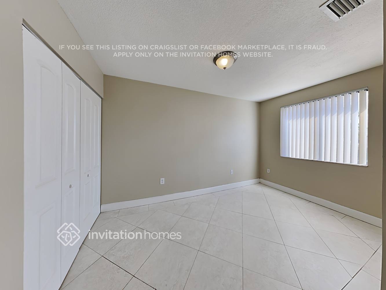 Building Photo - 9611 SW 148th Pl