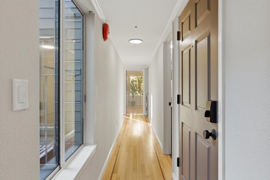 Building Photo - 340 Shotwell St