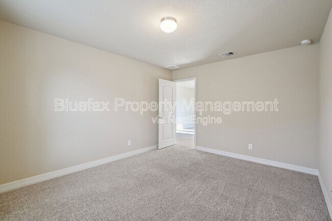 Building Photo - 10750 Gentle Fox Bay