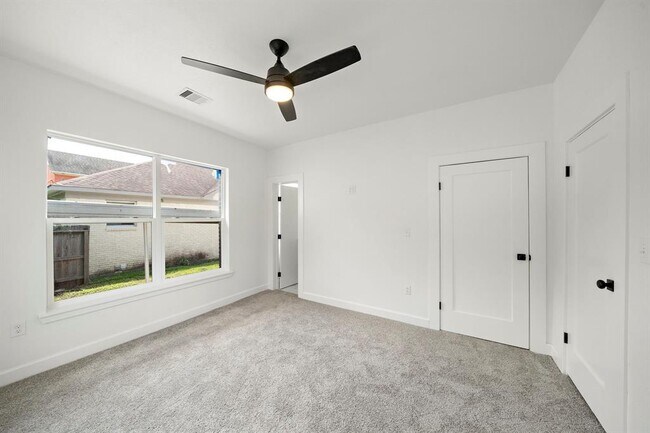 Building Photo - 2811 Barbee St