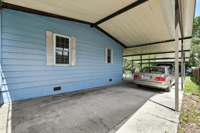 Building Photo - 163 Buchanan Cir