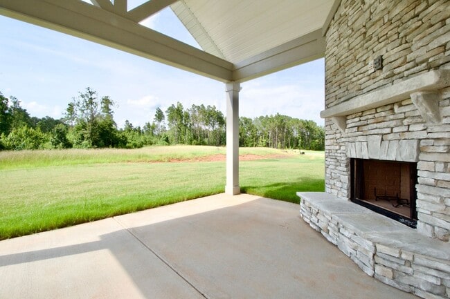 Building Photo - Brand New Hugston Home Near Lee Scott Acad...