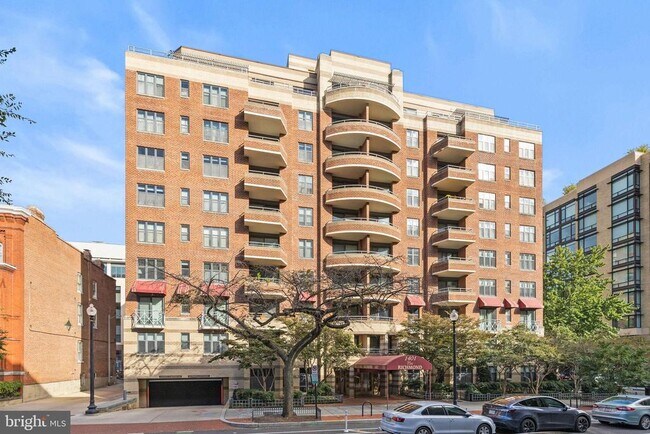 Building Photo - 1401 17th St NW