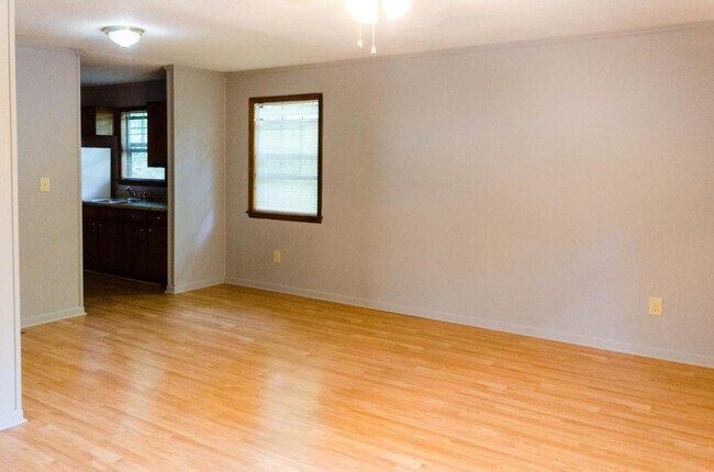 Building Photo - 155 Kentucky Cir