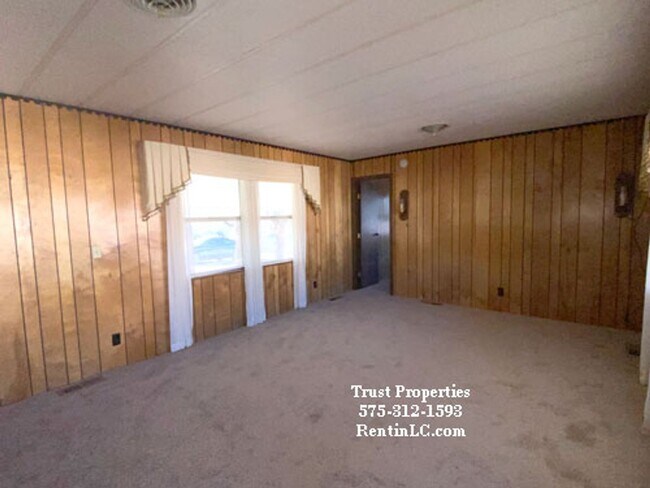 Building Photo - 244 Mule Deer Dr