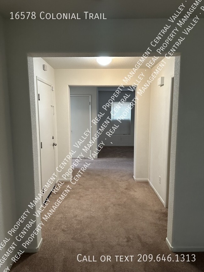 Building Photo - Lathrop 3 Bedroom 2.5 Bath Mossdale Landin...