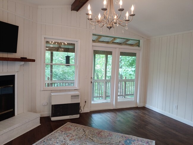 Building Photo - 116 Mogul Rd