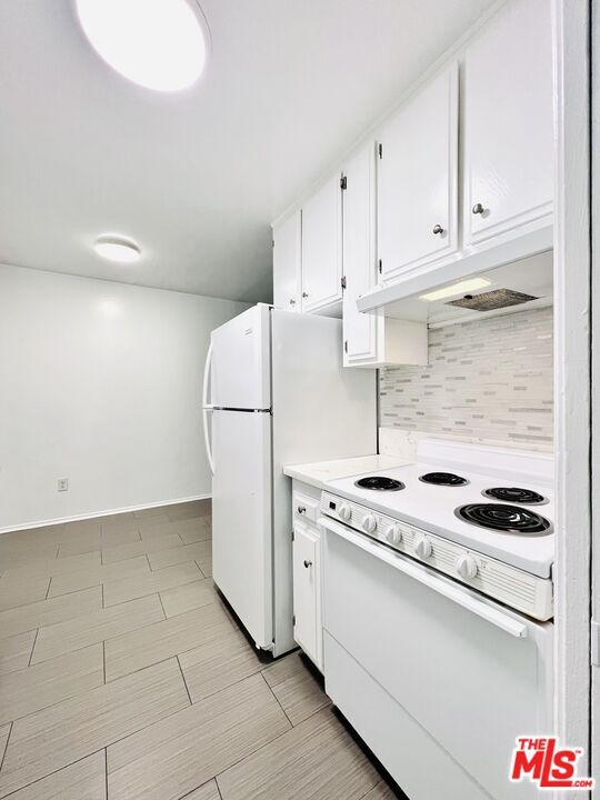 Building Photo - 1833 Normandie Ave