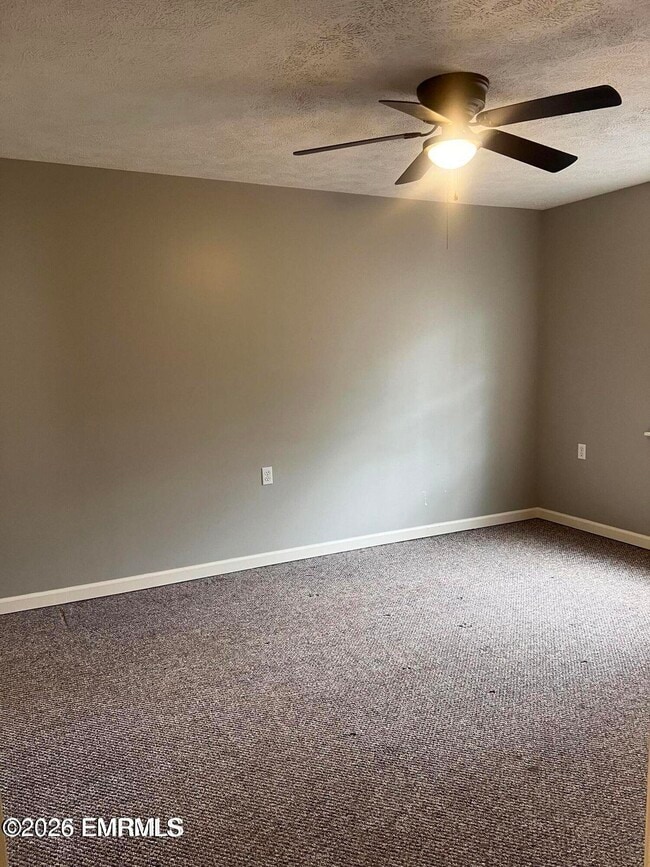 Building Photo - 4840 E Crescent Lake Dr