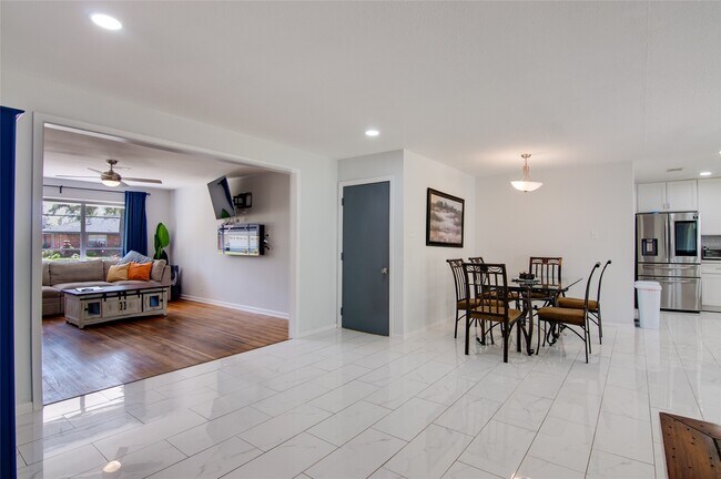 Building Photo - 8922 Opelika St