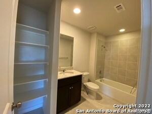 Building Photo - 392 Arbor Hills