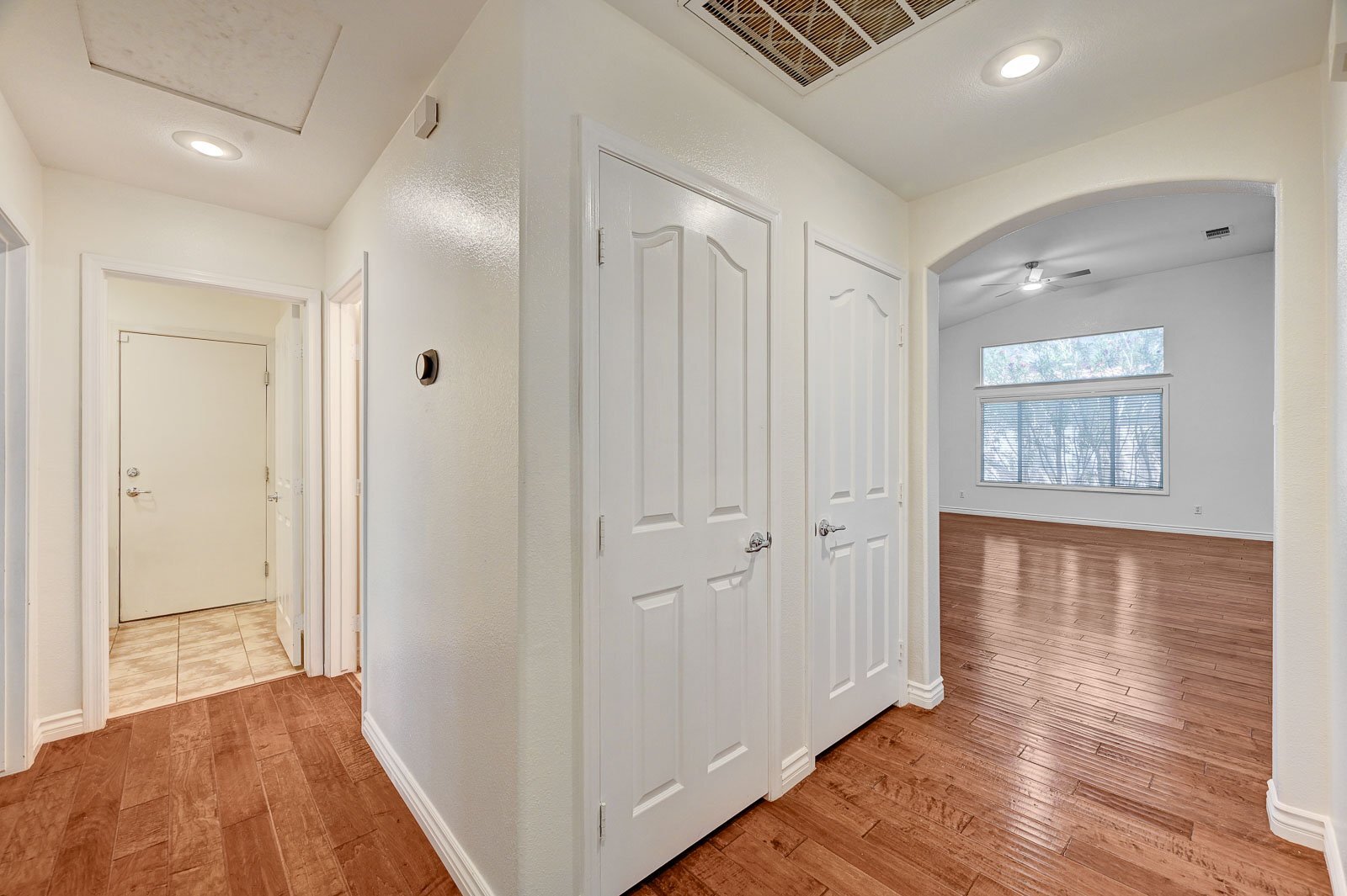 Building Photo - 9042 Edenbridge Ct