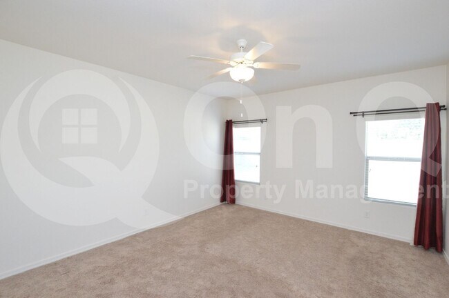 Building Photo - 802 W Witt Ave