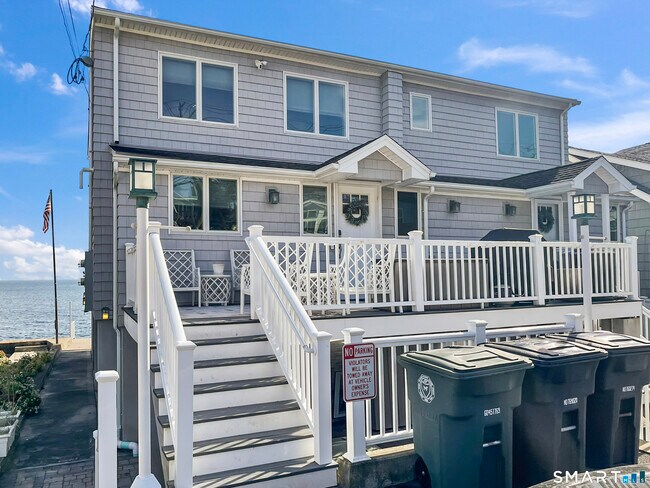 Building Photo - 41 Hillside Ave