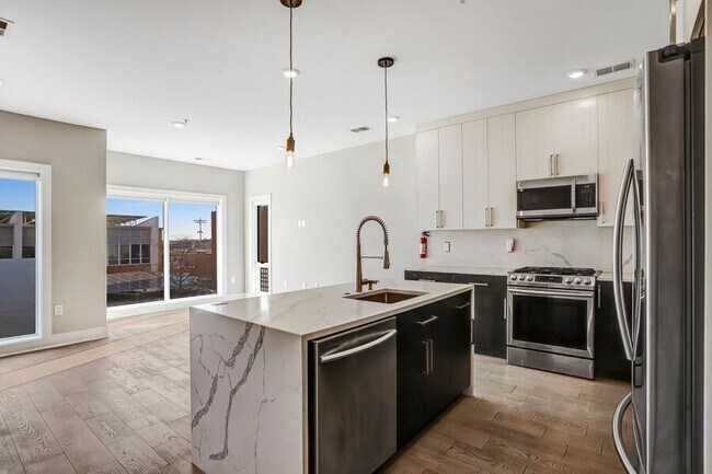 Building Photo - 2812 Georgia Ave NW