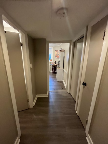 Building Photo - 1862 Beacon St