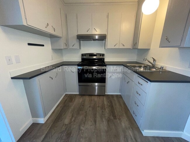 Building Photo - 3204 NW 64th St