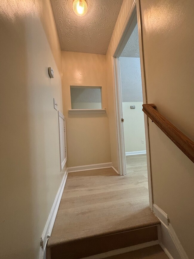 Building Photo - 1135 Derbyshire Rd