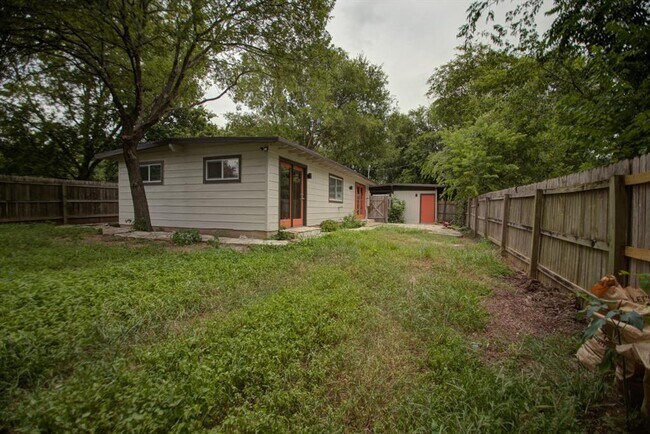 Building Photo - 1608 Boyd Ln