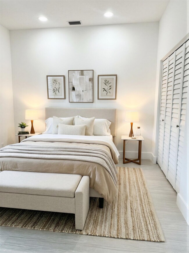 Building Photo - 10216 Lexington Estates Blvd