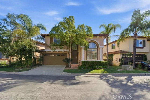 Building Photo - 3670 El Encanto Dr