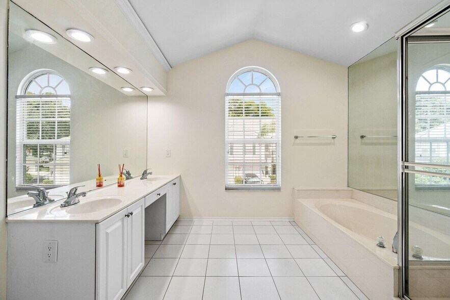Building Photo - 21547 Saint Andrews Grand Cir