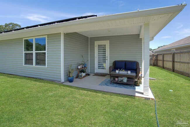 Building Photo - 951 Lovebird Ct