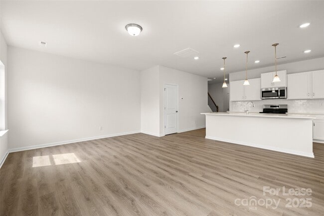Building Photo - 1231 Langston Ln