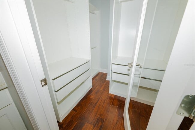 Building Photo - 8301 Foster Dr