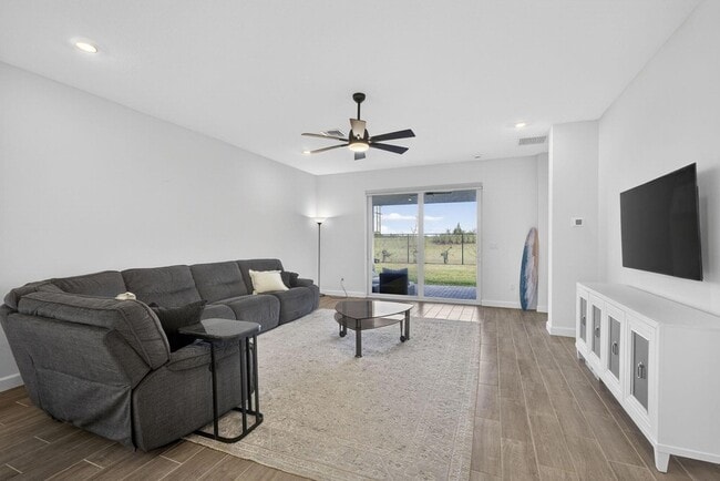 Building Photo - 1446 Tangled Orch Trce