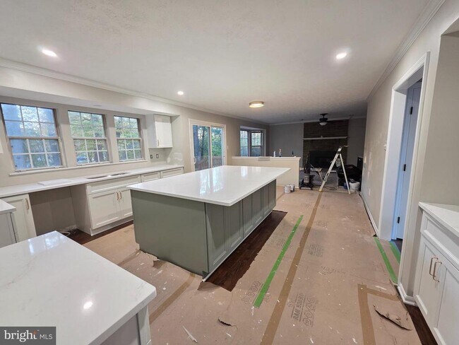 Building Photo - 1650 Wickham Way