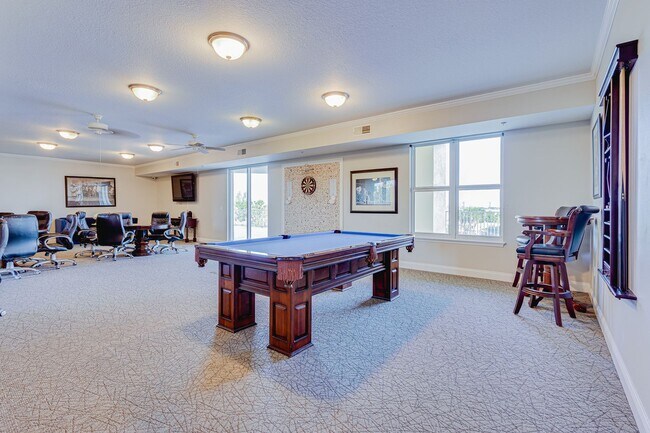 Building Photo - GORGEOUS Waterfront Condo in South Daytona