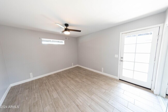 Building Photo - 2926 S Dromedary Dr