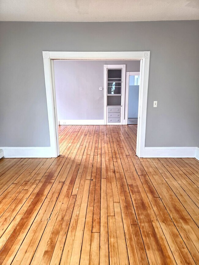 Building Photo - 90-92 Boutwell Street