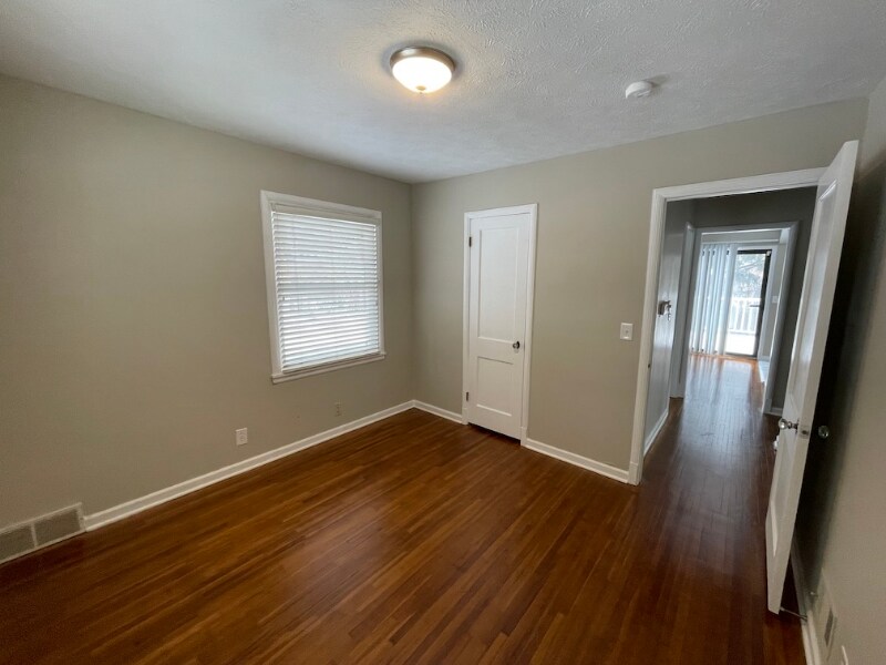 Building Photo - 1909 N 48th St