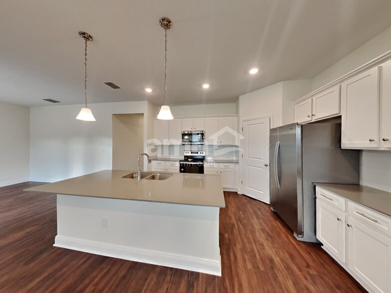 Building Photo - 6326 Emerald Hls Wy