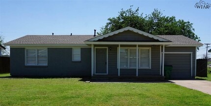 Building Photo - 813 Van Horn St